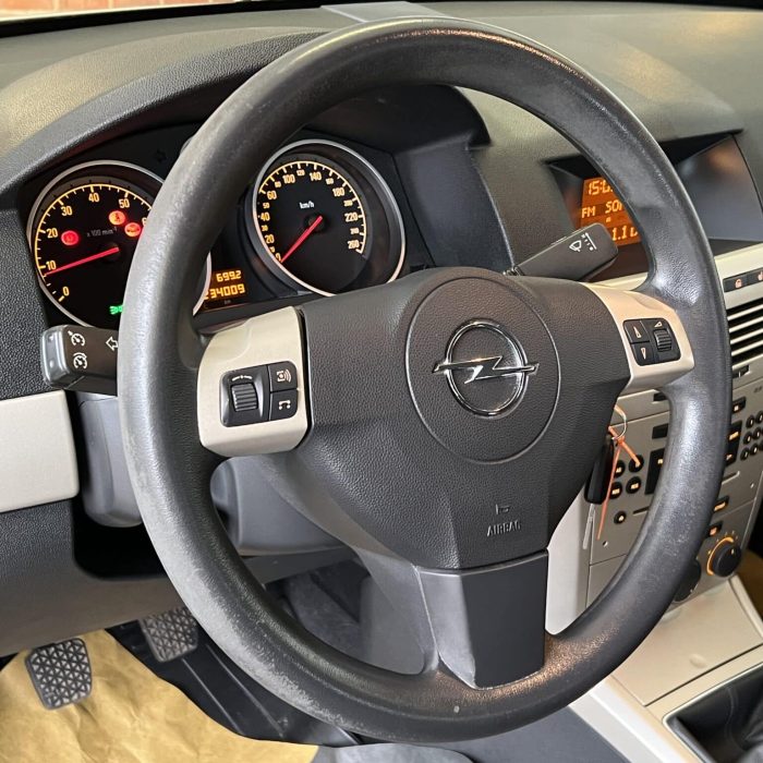 Opel Astra Rat
