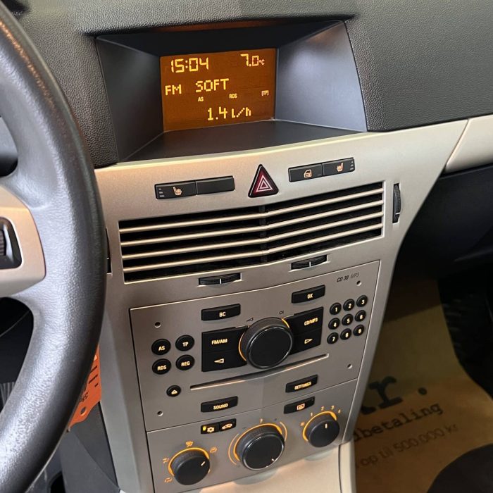 Opel Astra Radio